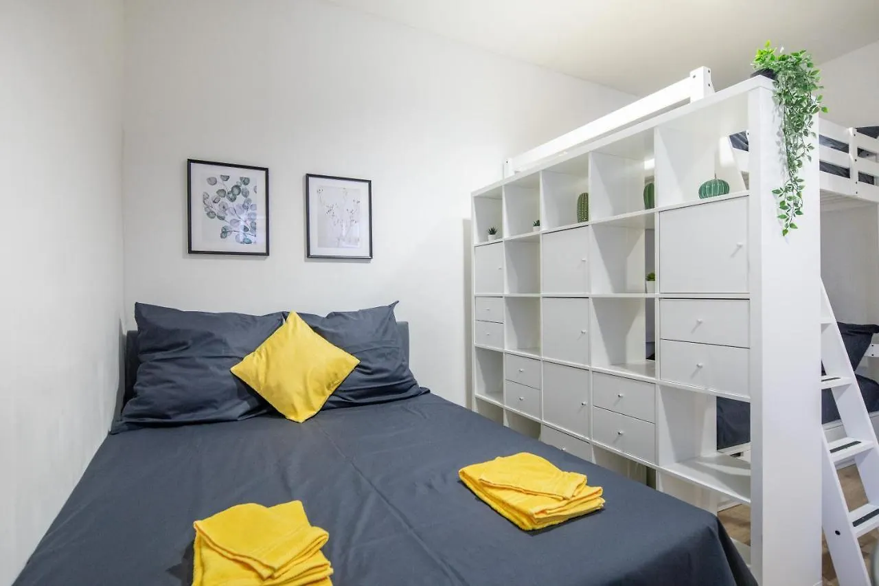 Ferienwohnung Studio Loft With Walk-In Rain-Shower Hamburg Apartment
